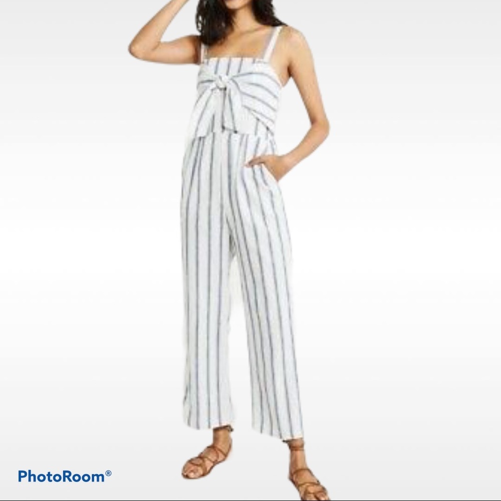 Abercrombie M tie front striped jumpsuit